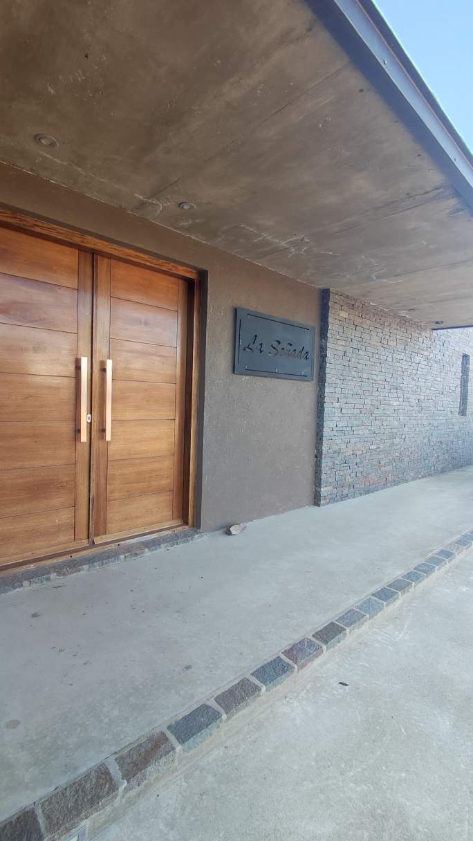 CASA DE ENSUEÑO EN BARRIO CERRADO VALLE DE CALAMUCHITA