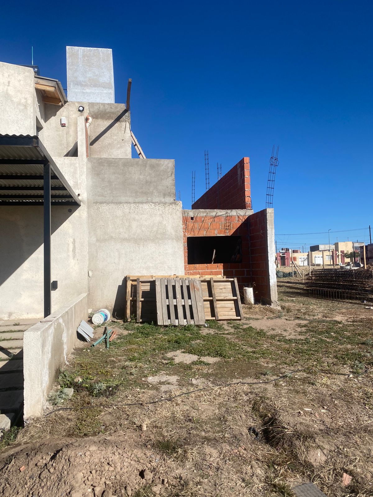 DUPLEX CUESTAS DE MANANTIALES 2D 2B - ATENCION DESARROLLISTAS