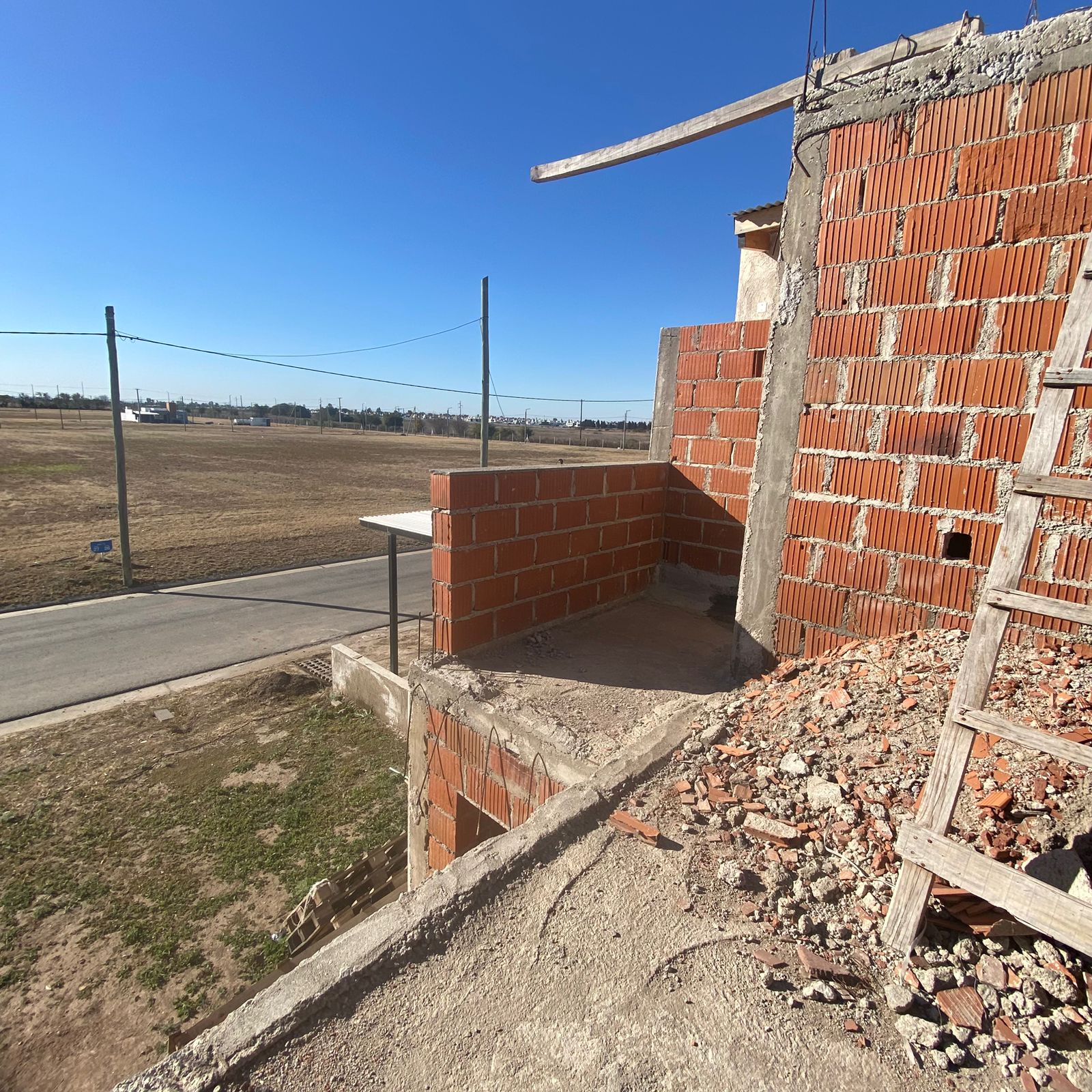 DUPLEX CUESTAS DE MANANTIALES 2D 2B - ATENCION DESARROLLISTAS