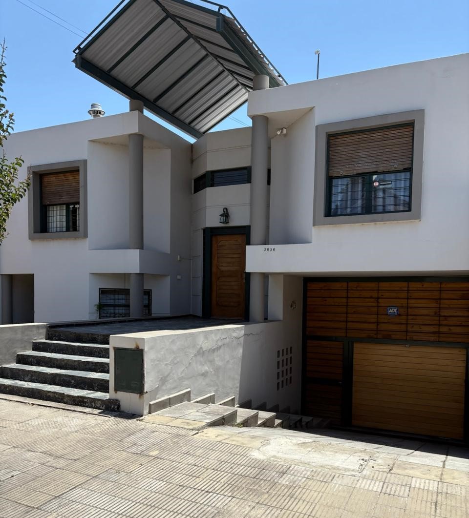 Excelente casa apta Crédito Hipotecario