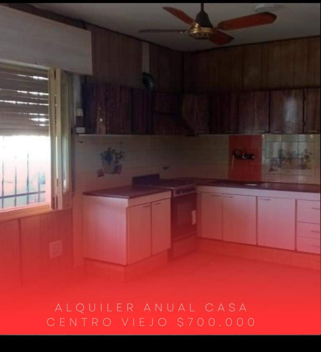 ALQUILER ANUAL CASA CENTRO VIEJO