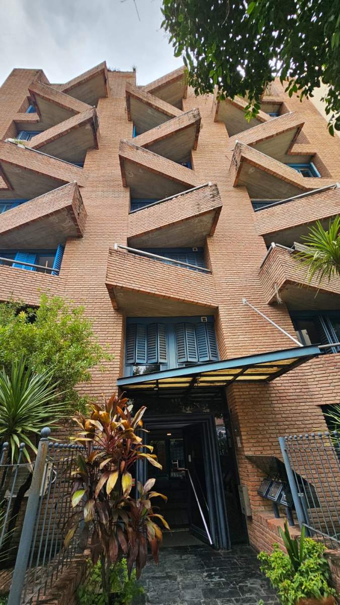 TRANQUILO Y TODO CERCA - ALQUILA EN ALBERDI DEPTO 1 DOMR