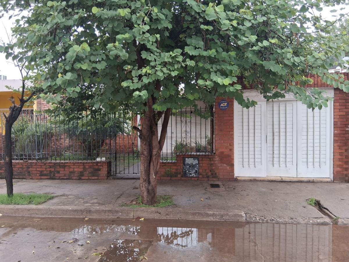 Vendo casa c3 dorm.B Alta Cba.