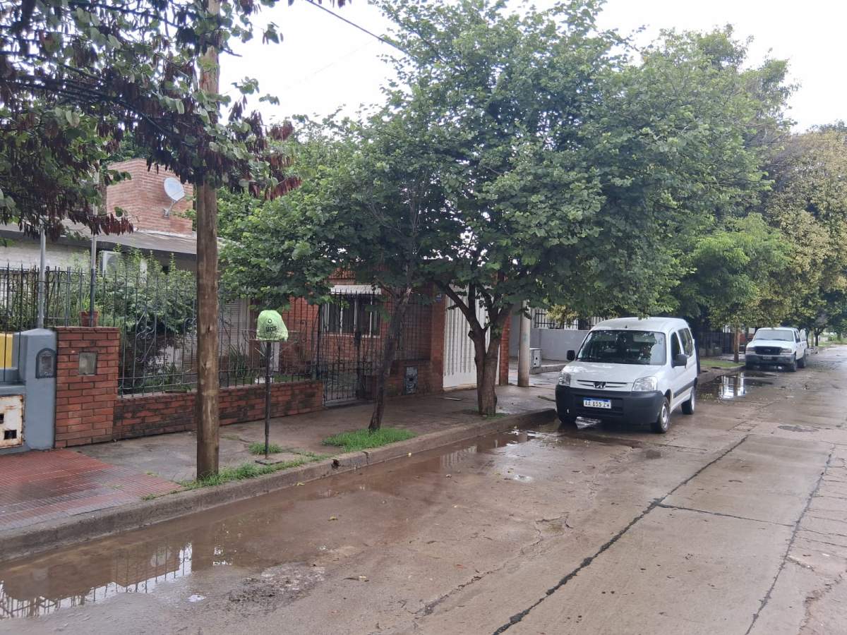 Vendo casa c3 dorm.B Alta Cba.