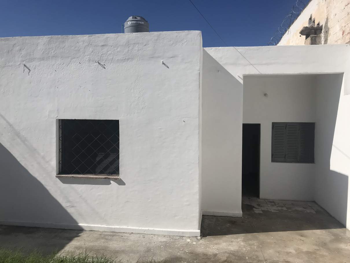 Alto Alberdi  Casa en venta sobre Santa Rosa 2 dormitorios