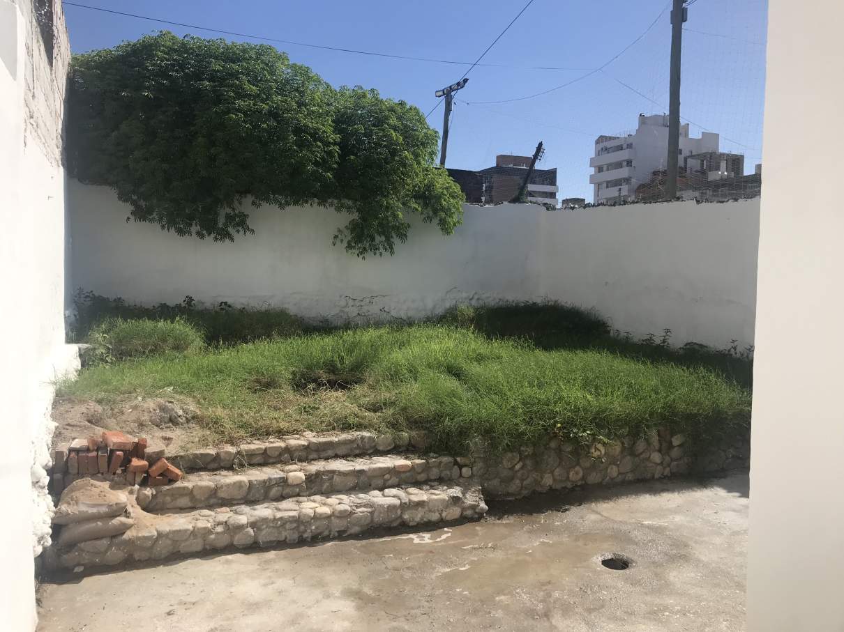 Alto Alberdi  Casa en venta sobre Santa Rosa 2 dormitorios