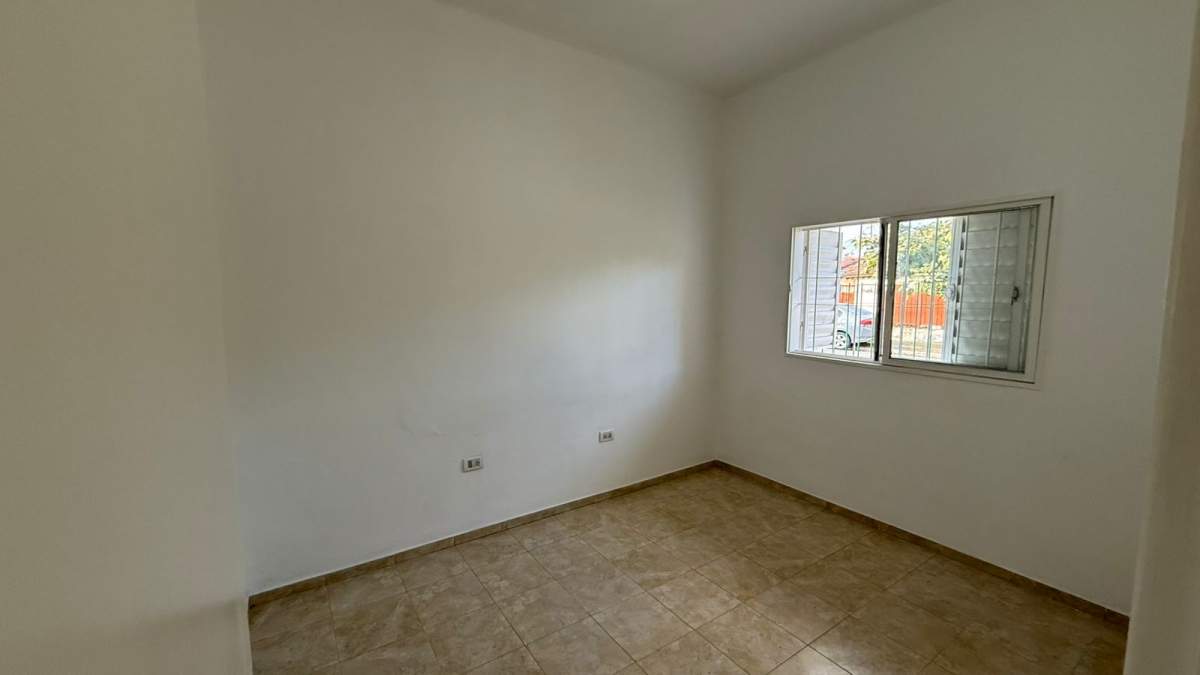 CASA EN VENTA EN ARGUELLO  DE 4 DORMITORIOS CON DOS UNIDADES