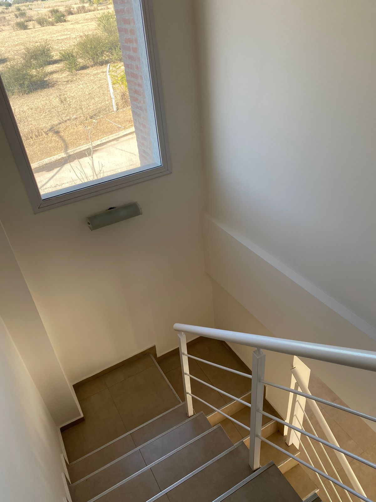 EXCELENTE DUPLEX EN ALQUILER EN ALTOS DE MANANTIALES