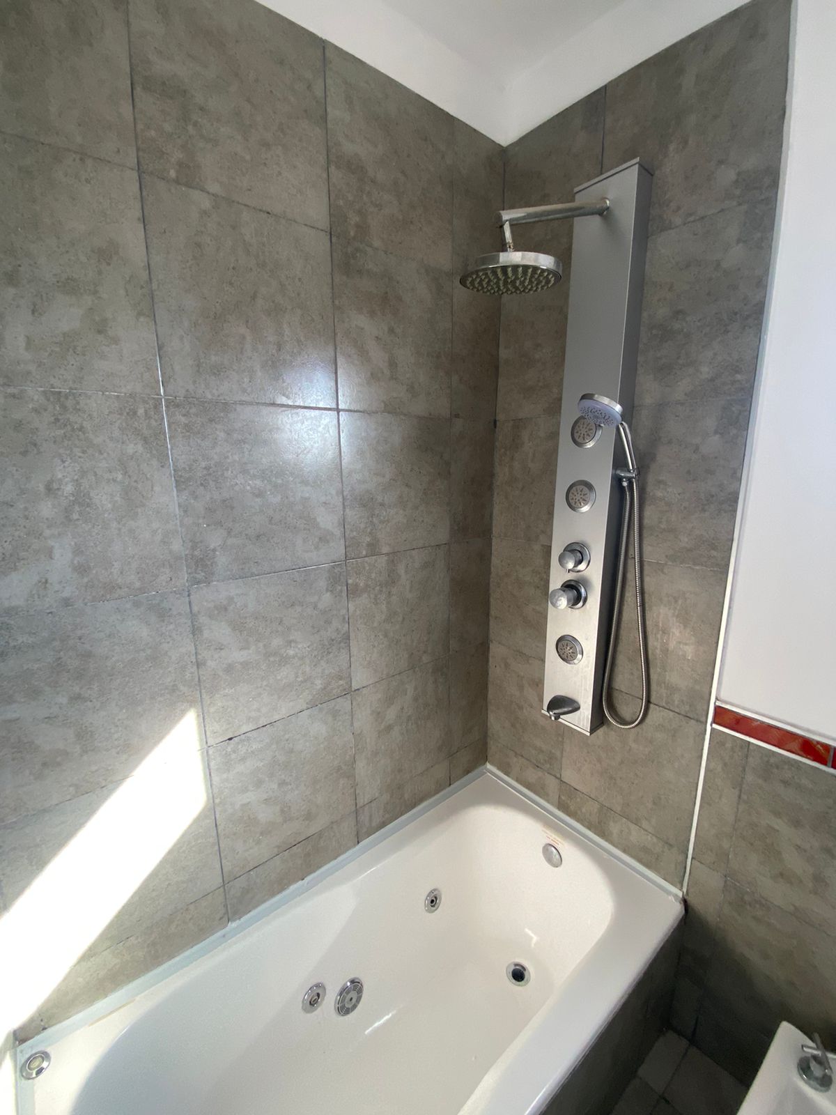 EXCELENTE DUPLEX EN ALQUILER EN ALTOS DE MANANTIALES