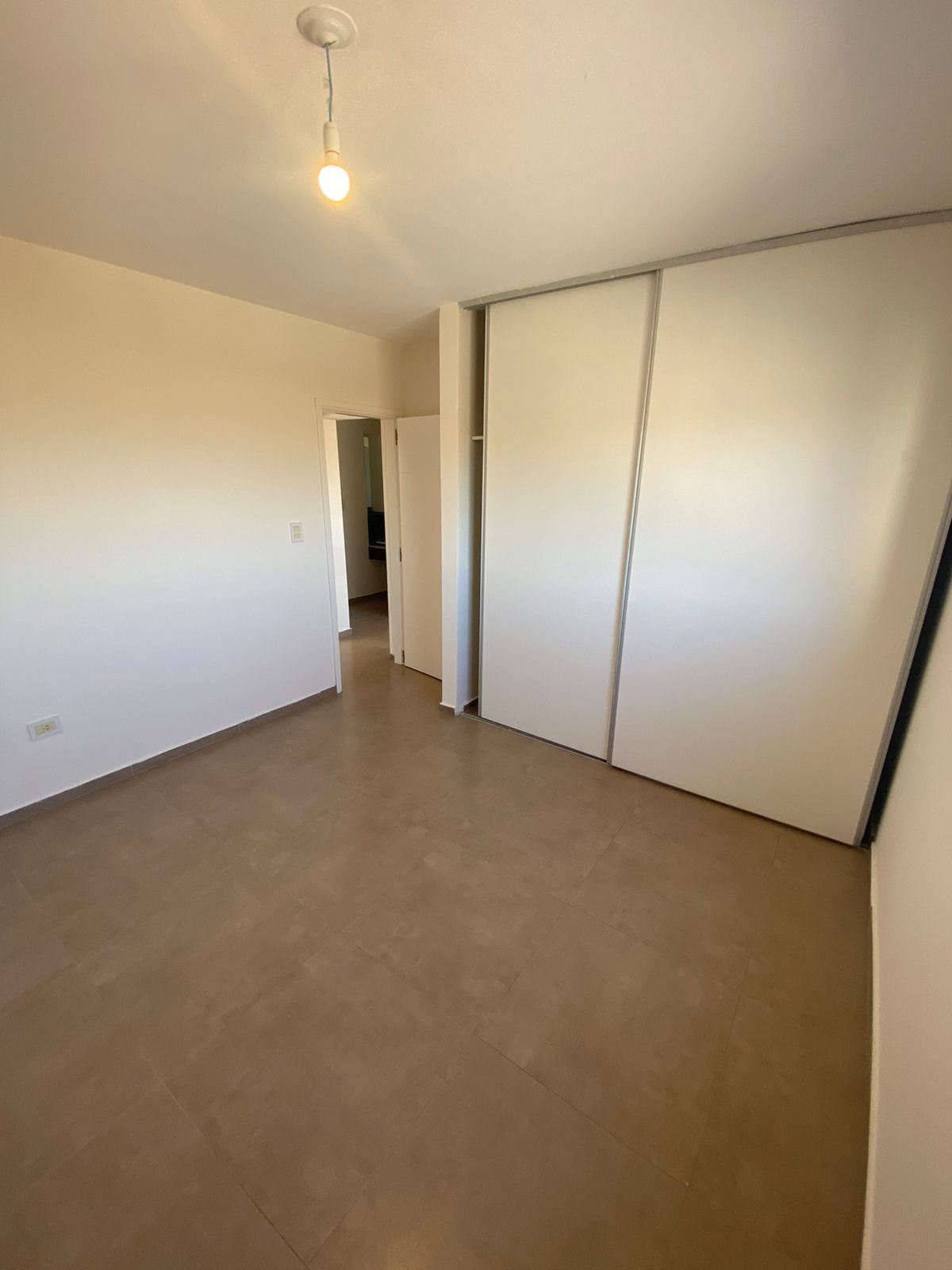EXCELENTE DUPLEX EN ALQUILER EN ALTOS DE MANANTIALES