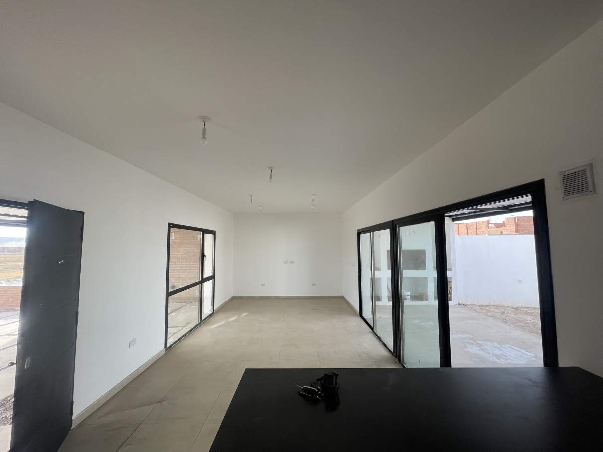 Casa a Estrenar en Venta  3 Dormitorios  Quebrada de Manantiales, Zona Sur