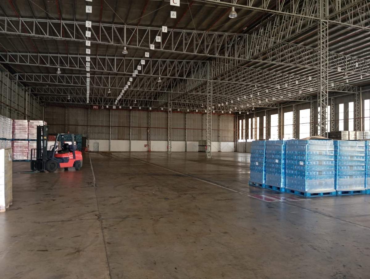 DEPOSITO AAA . ROCIADORES, DOCKS Y RAMPAS . PREDIO CERRADO CON SEGURIDAD