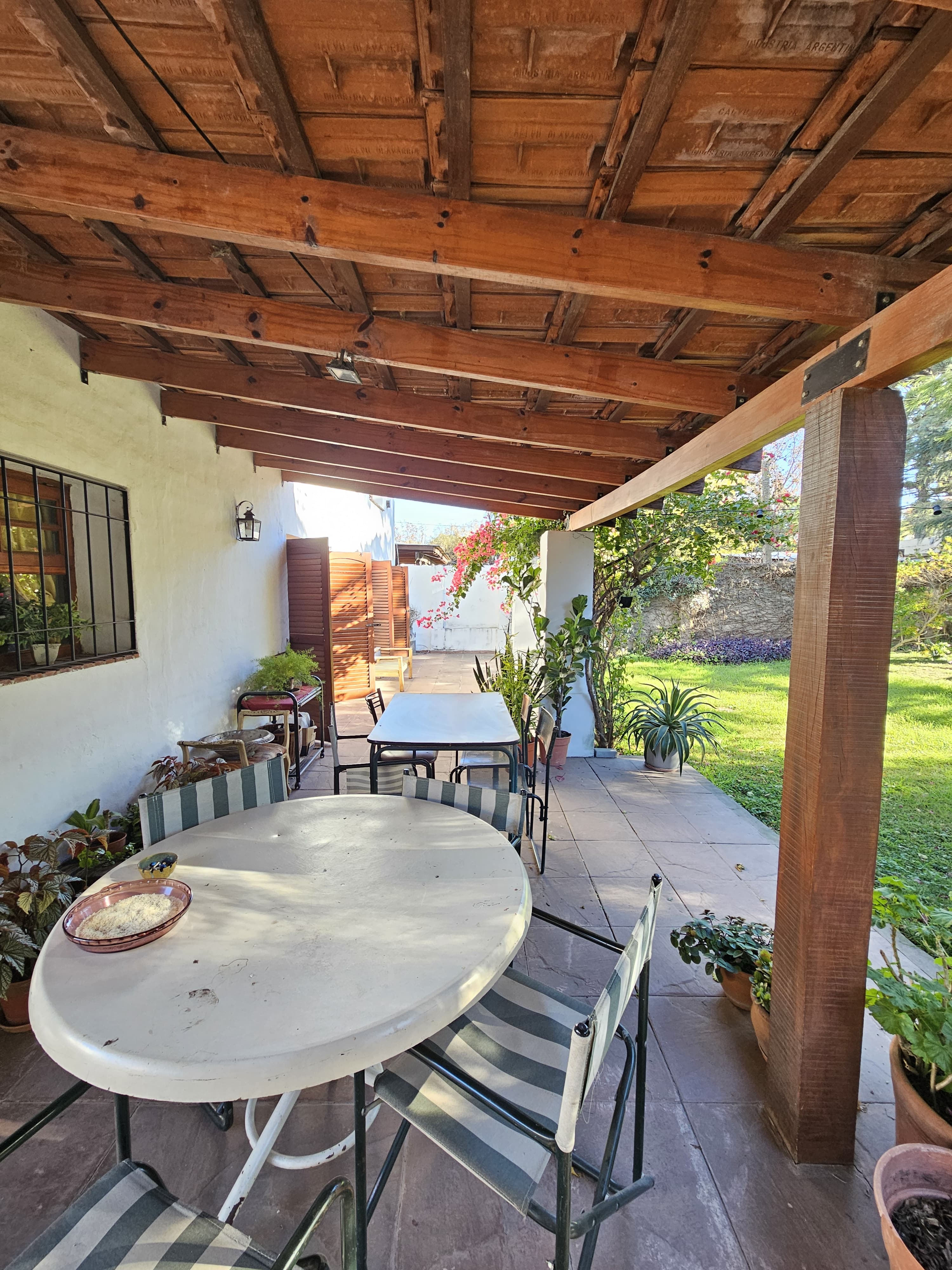 Propiedad Premium en Argello  4 Dormitorios  1.000 m de terreno  Gran Parque  Piscina