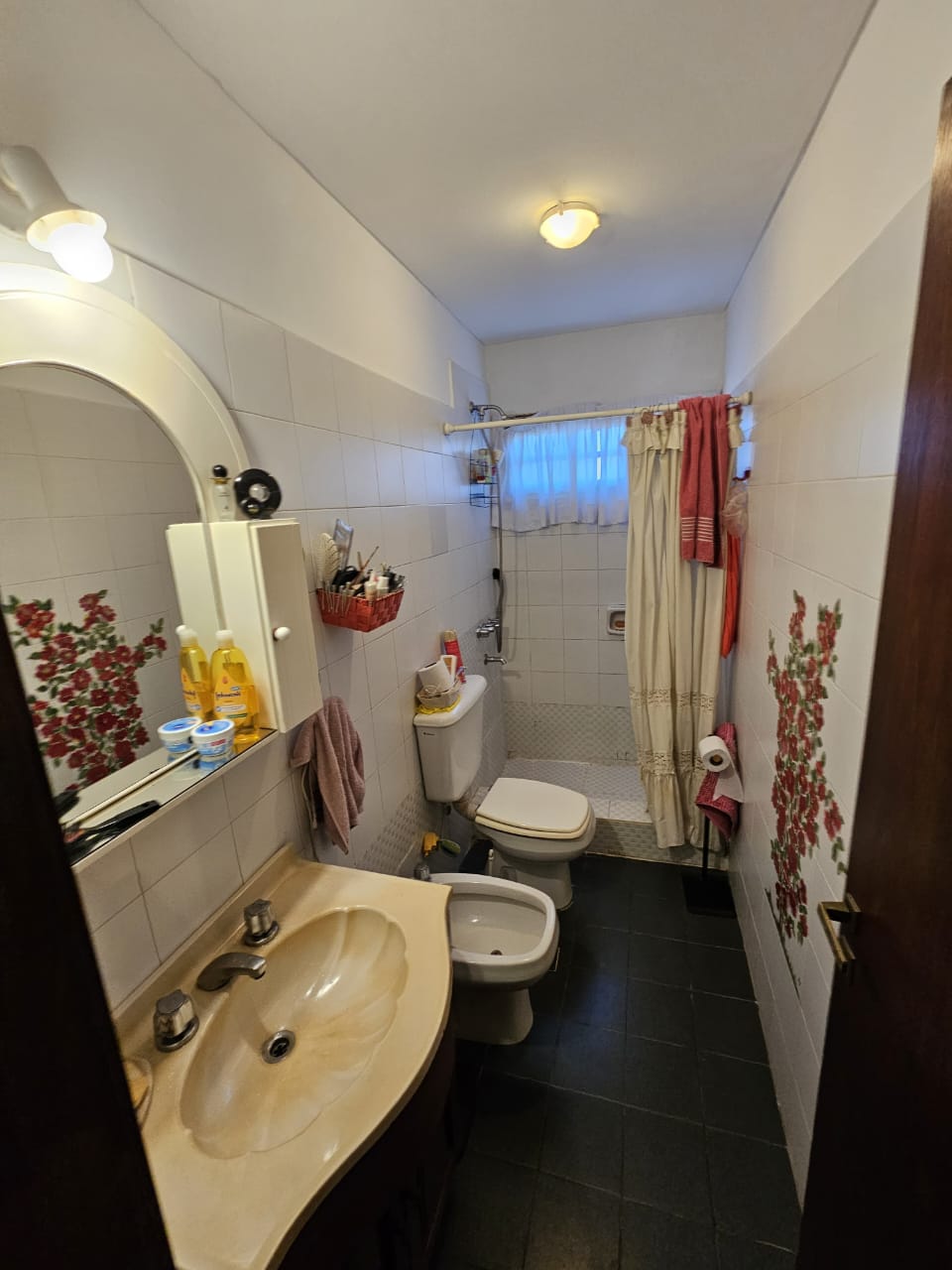 Propiedad Premium en Argello  4 Dormitorios  1.000 m de terreno  Gran Parque  Piscina