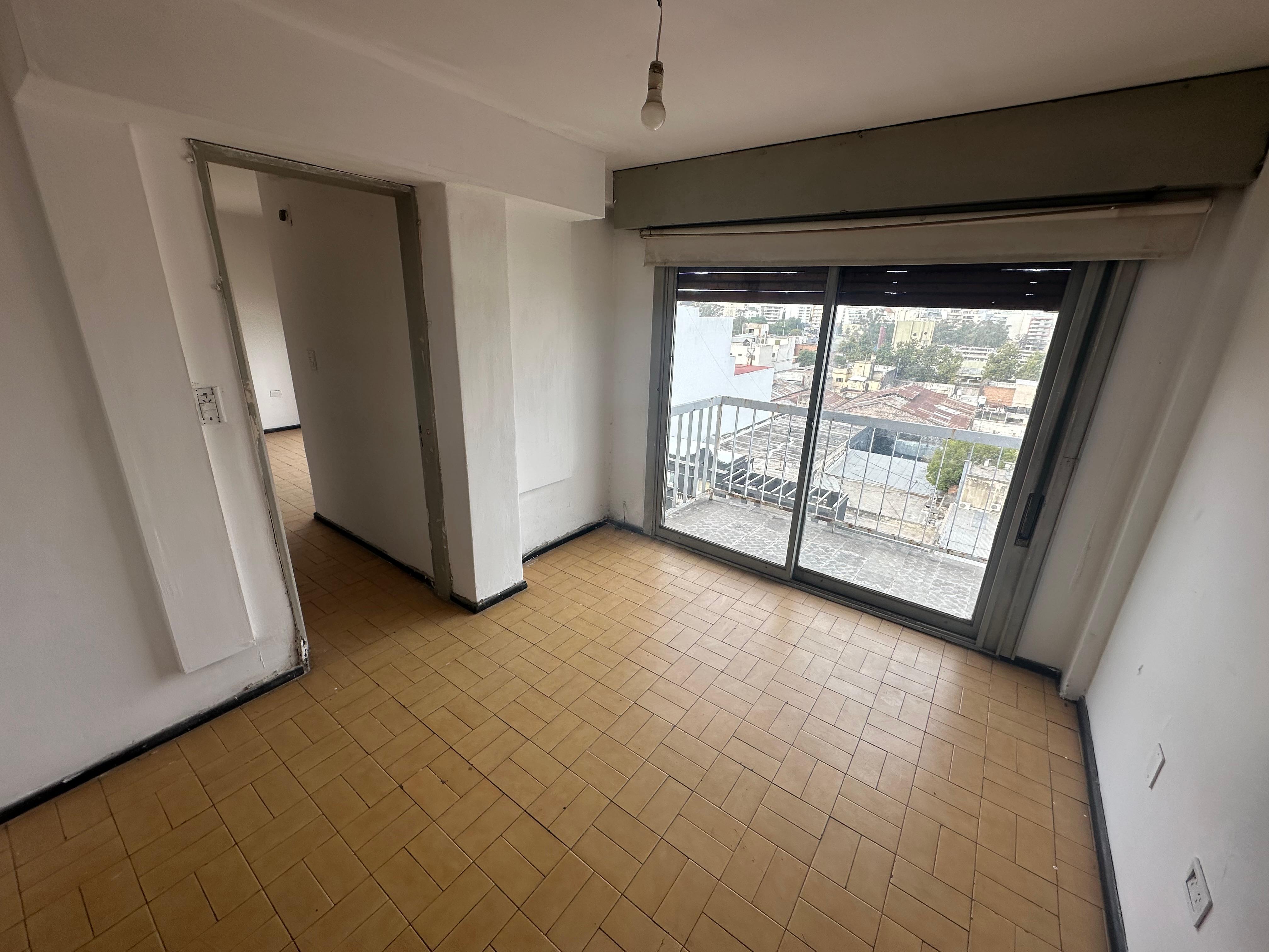 Oportunidad  1 Dormitorio con Balcones en Living y Dormitorio Maipu 431