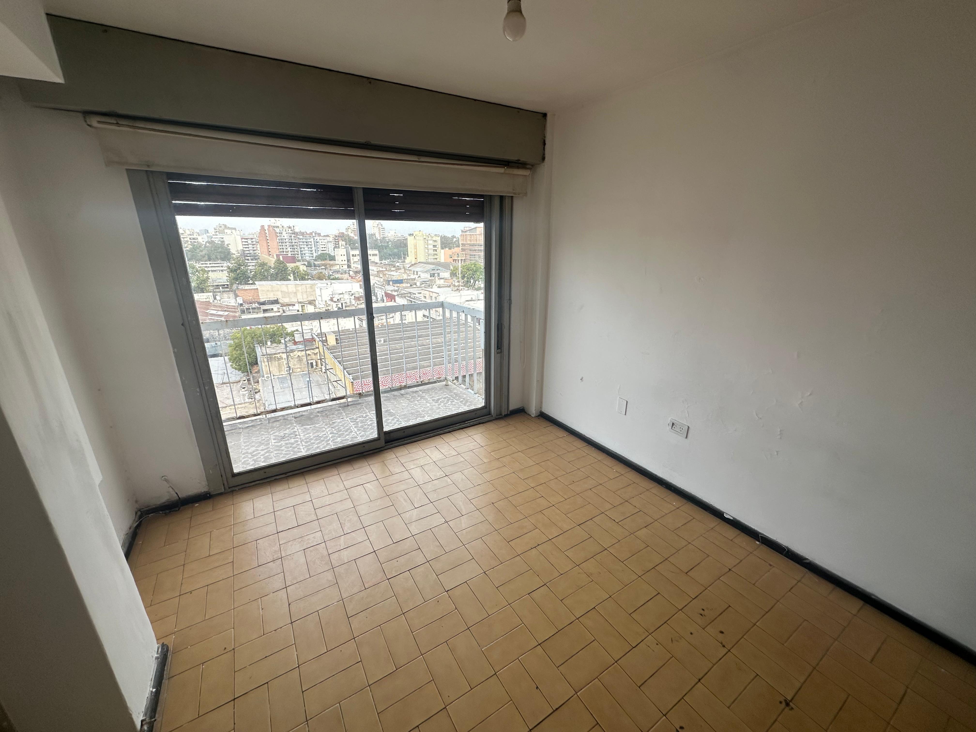 Oportunidad  1 Dormitorio con Balcones en Living y Dormitorio Maipu 431