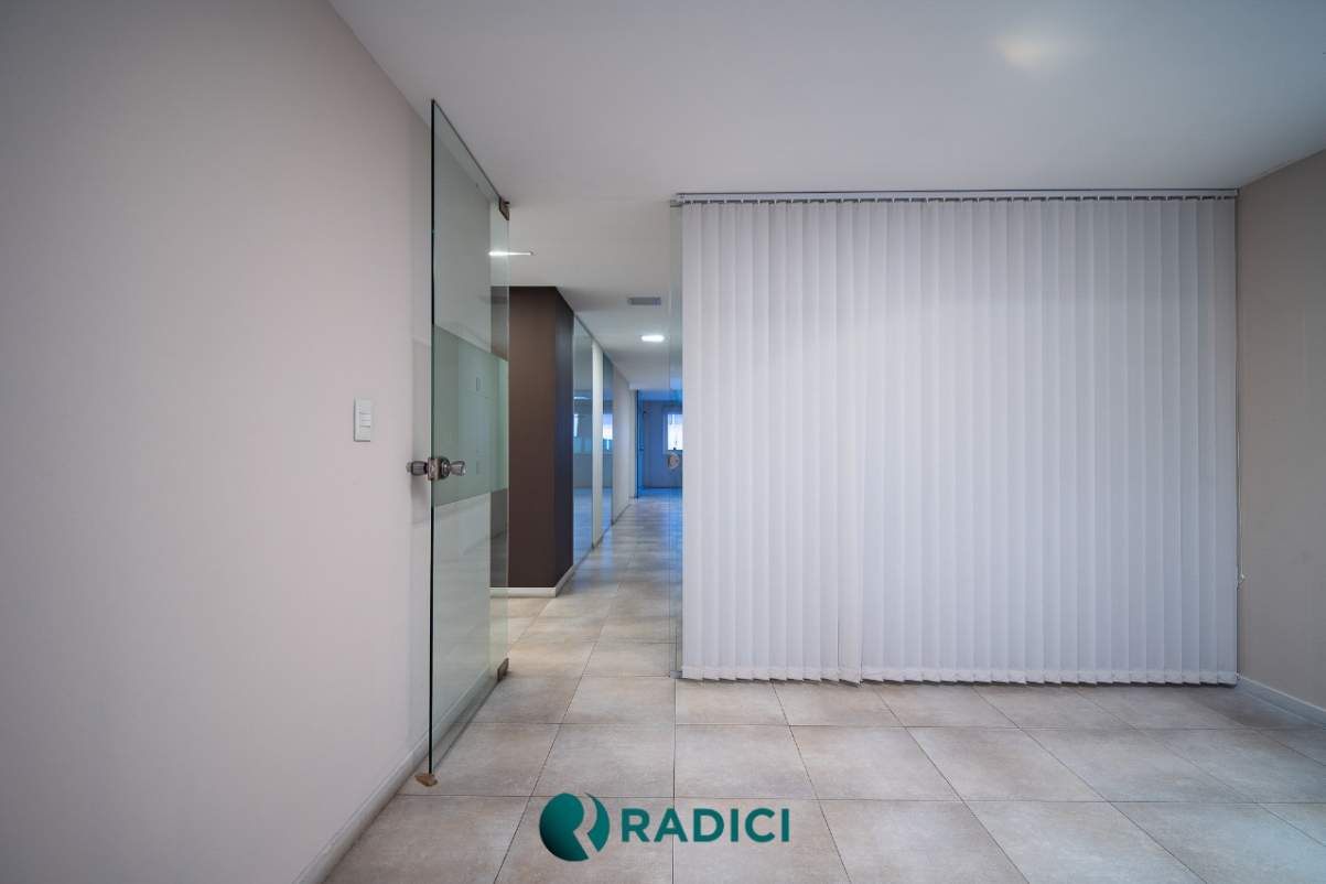 VENTA PISO DE OFICINAS EN EL MICRO CENTRO DE CORDOBA - RECICLADAS Y EN OPORTUNIDAD! LA VEMOS?