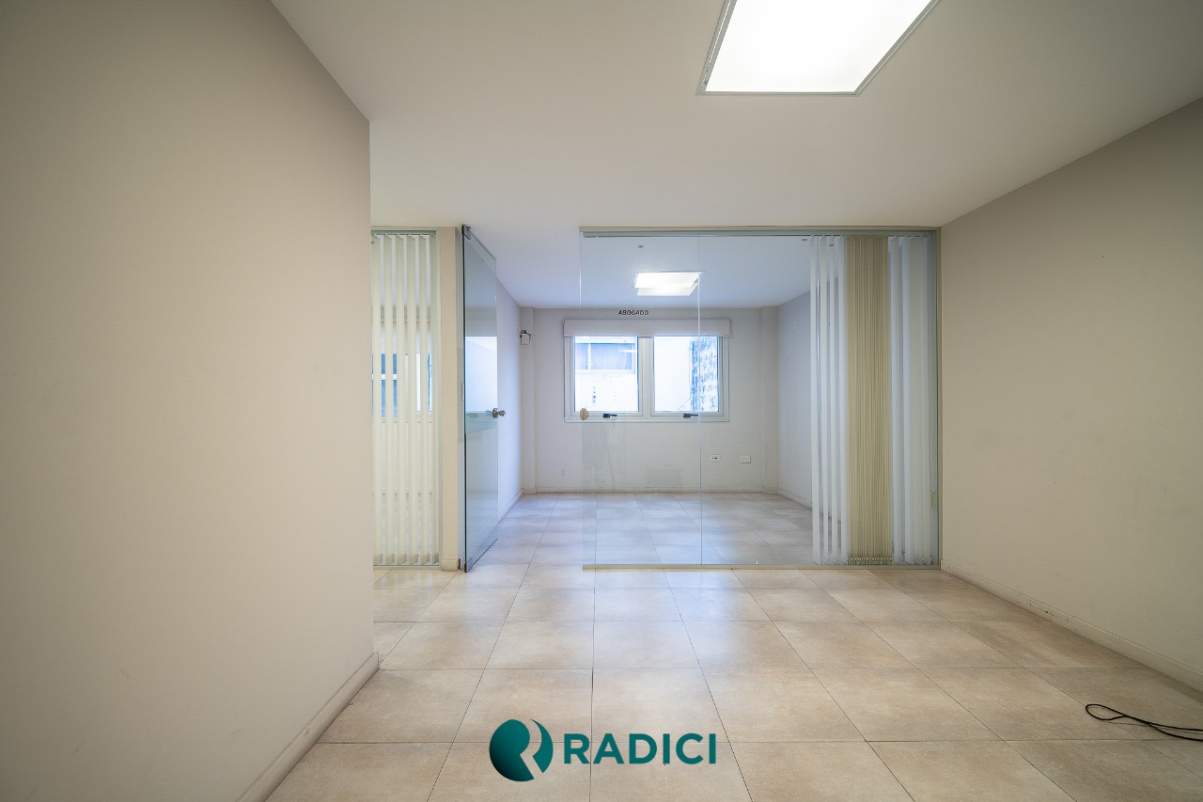 VENTA PISO DE OFICINAS EN EL MICRO CENTRO DE CORDOBA - RECICLADAS Y EN OPORTUNIDAD! LA VEMOS?
