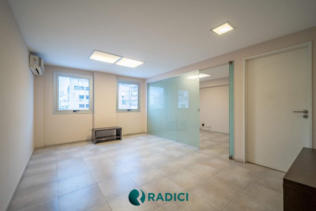 VENTA PISO DE OFICINAS EN EL MICRO CENTRO DE CORDOBA - RECICLADAS Y EN OPORTUNIDAD! LA VEMOS?