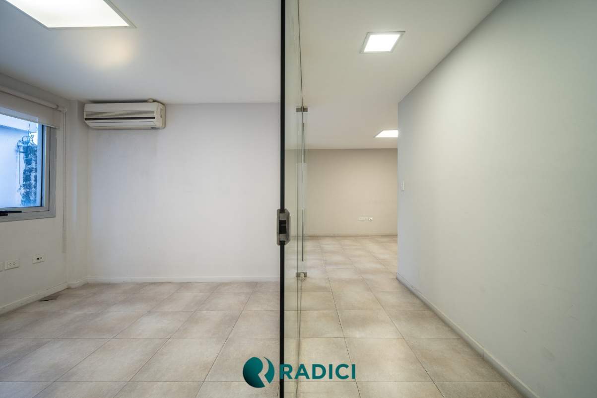 VENTA PISO DE OFICINAS EN EL MICRO CENTRO DE CORDOBA - RECICLADAS Y EN OPORTUNIDAD! LA VEMOS?