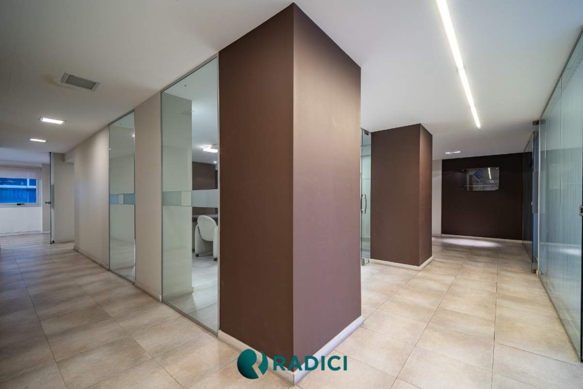 VENTA PISO DE OFICINAS EN EL MICRO CENTRO DE CORDOBA - RECICLADAS Y EN OPORTUNIDAD! LA VEMOS?