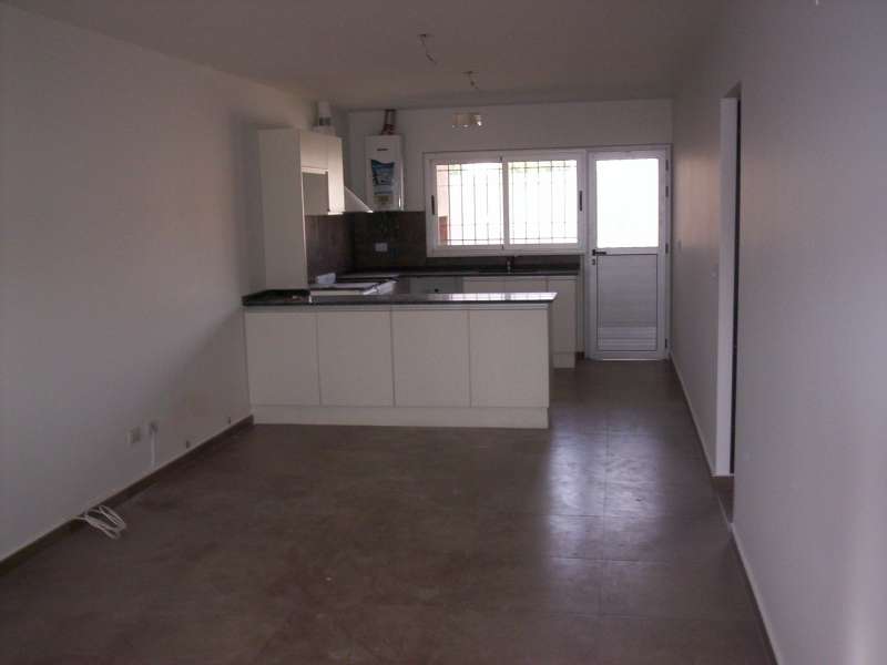 DUPLEX EN ALQUILER B NUEVO POETA