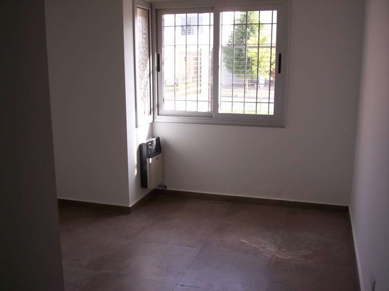 DUPLEX EN ALQUILER B NUEVO POETA
