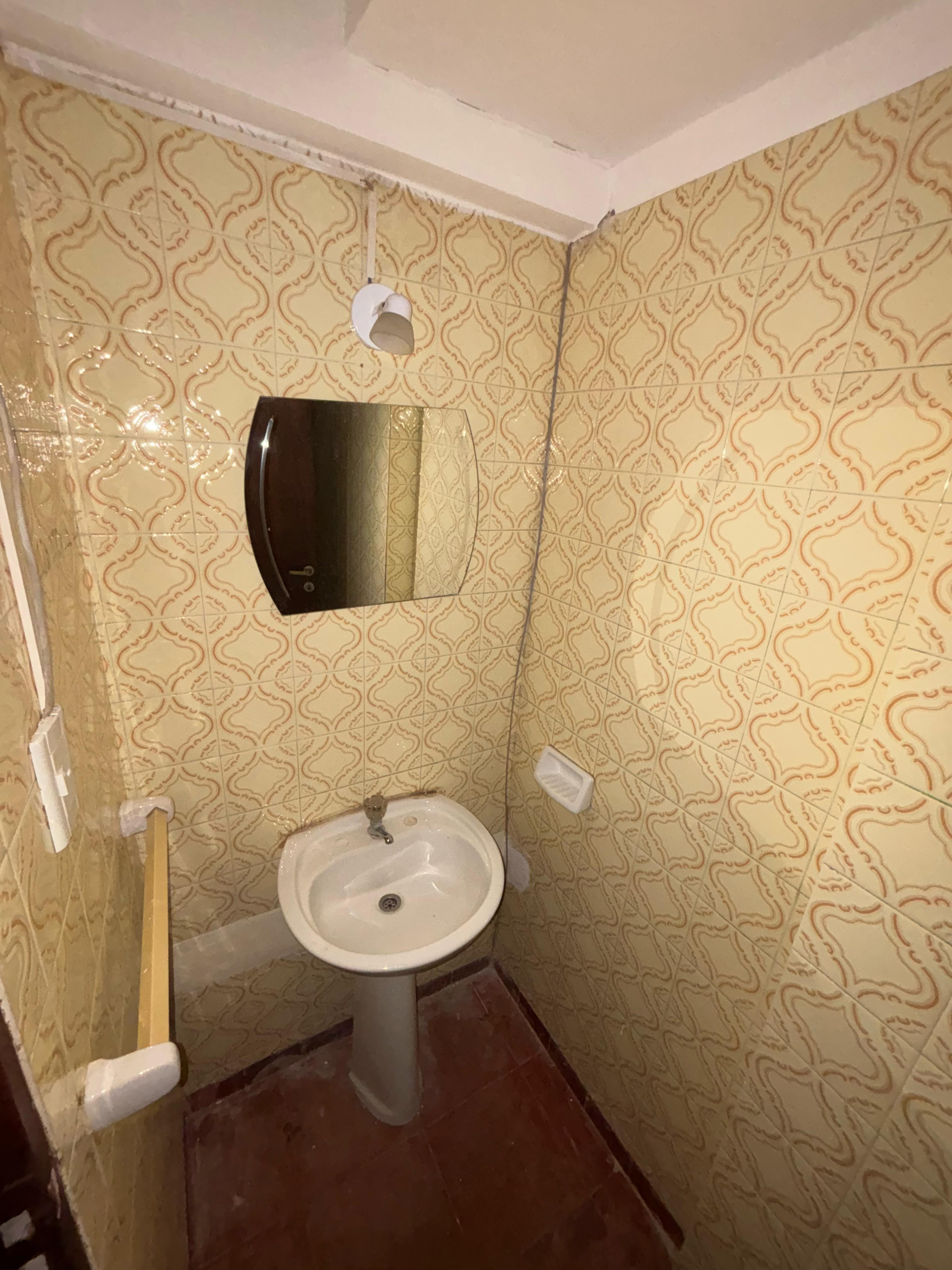 Venta Oficina , zona tribunales, Duarte Quirós y Ayacucho