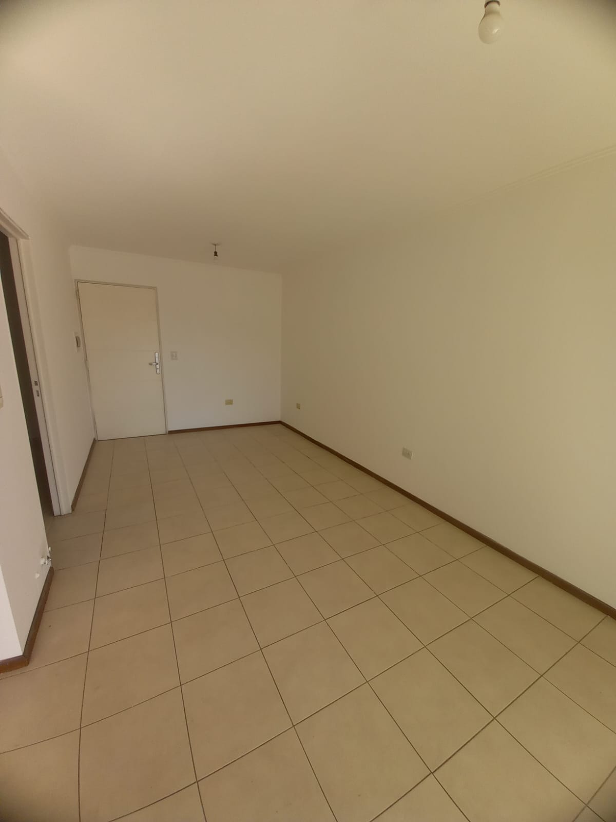 CORRO ESQUINA BV SAN JUAN . BALCON . A CUADRAS DE PATIO OLMOS