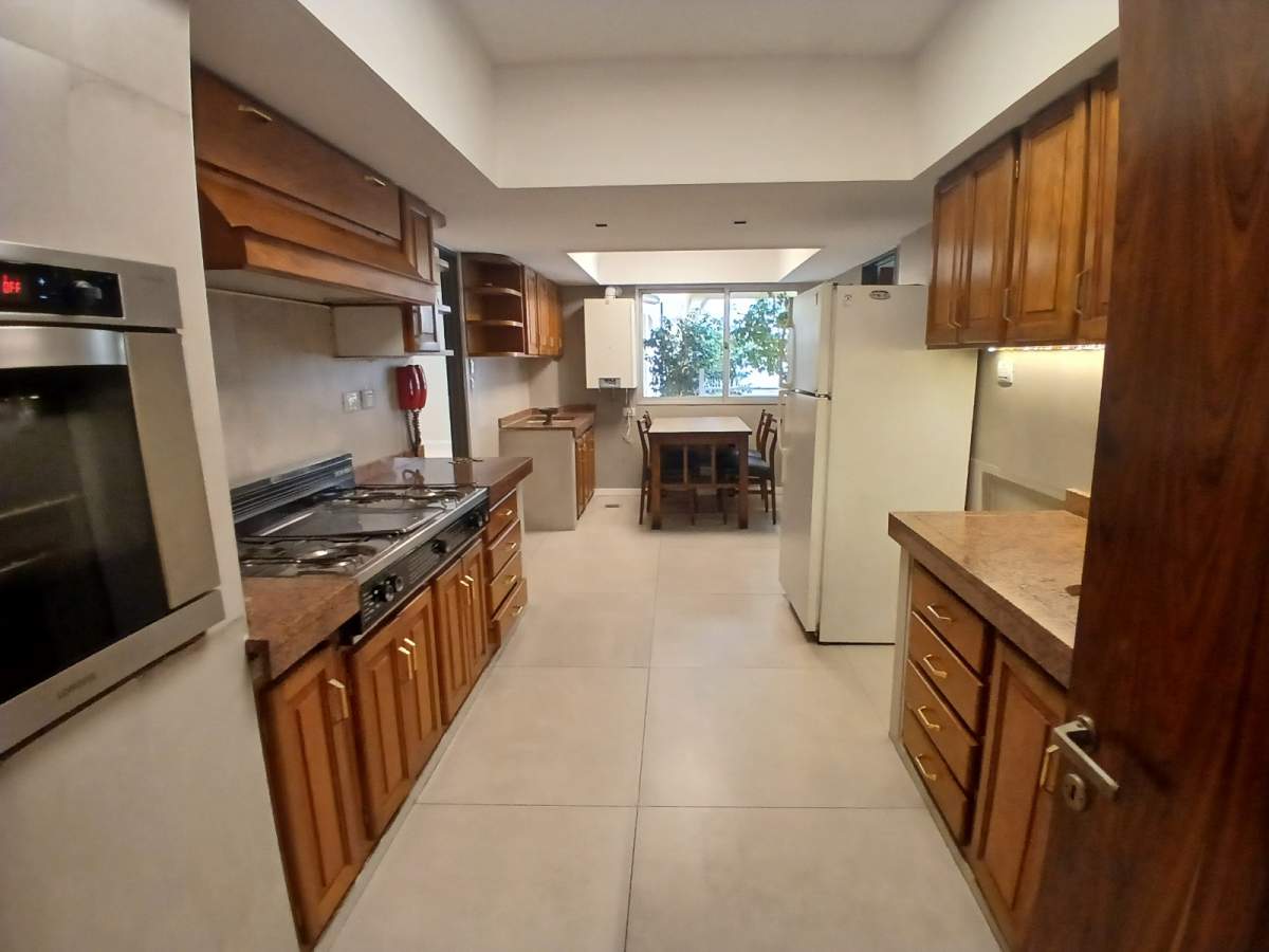 Semipiso 4 dormitorios, en mejor zona Cañada