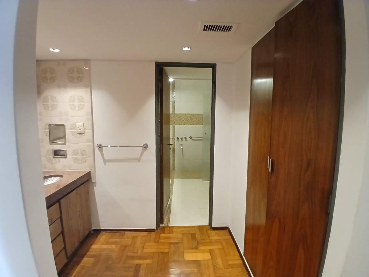 Semipiso 4 dormitorios, en mejor zona Cañada