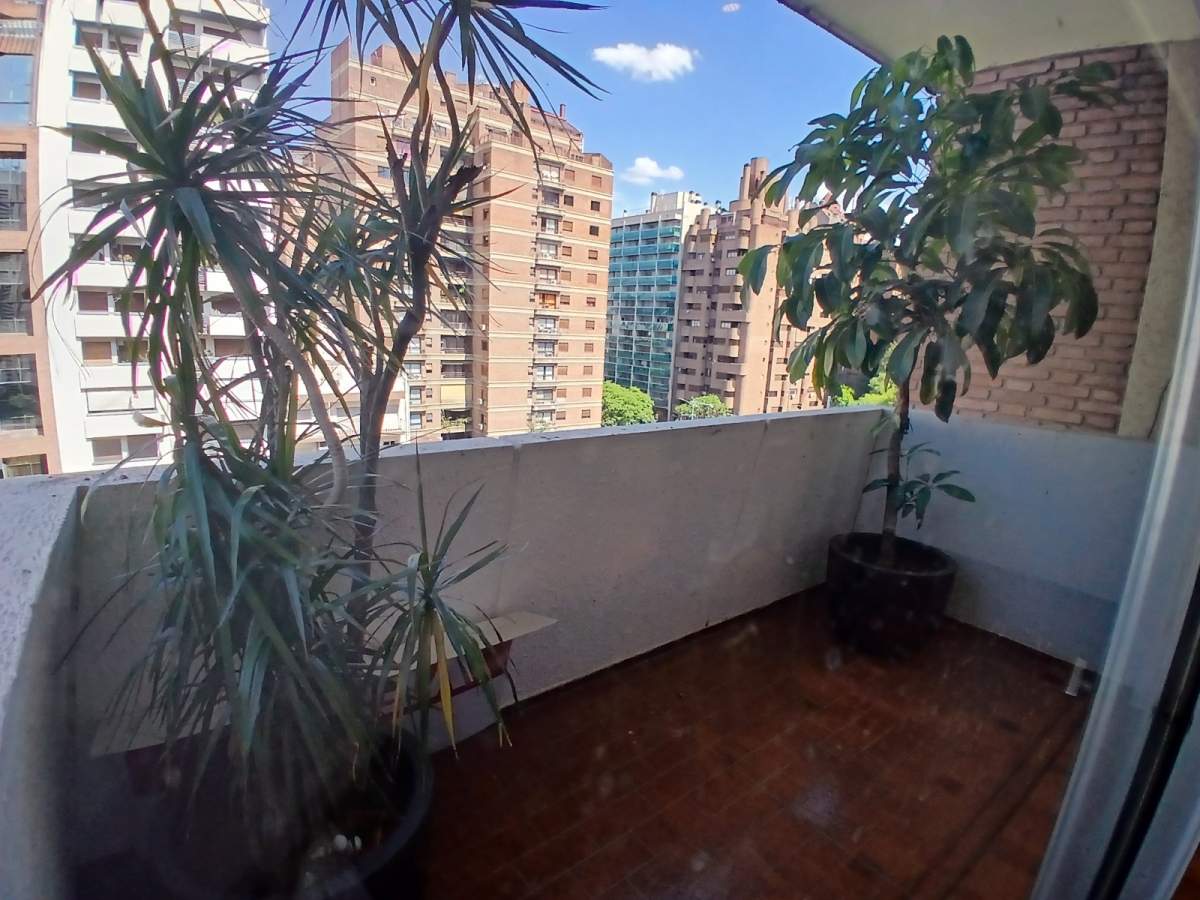 Semipiso 4 dormitorios, en mejor zona Cañada