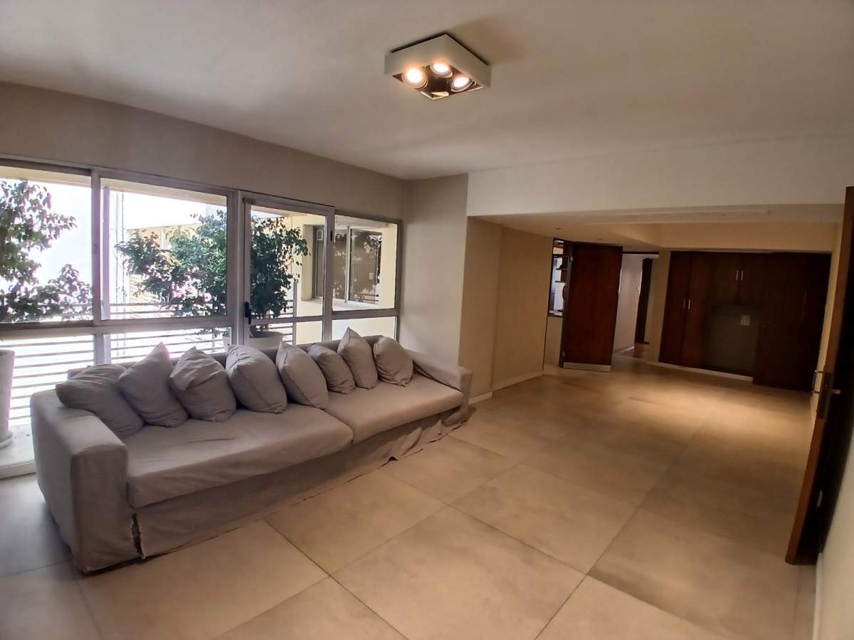 Semipiso 4 dormitorios, en mejor zona Cañada