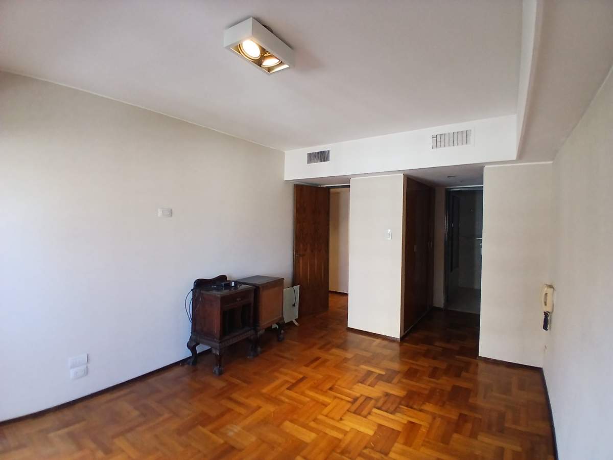 Semipiso 4 dormitorios, en mejor zona Cañada