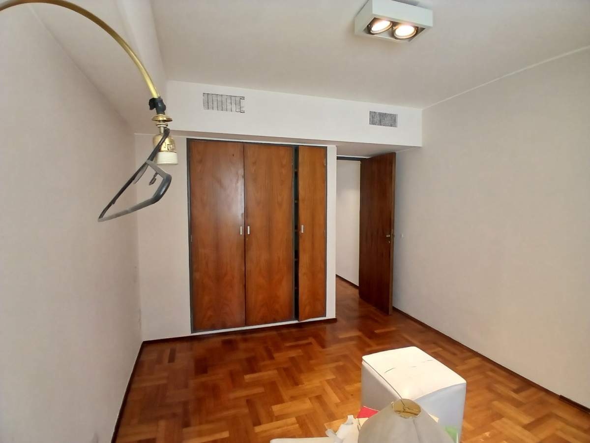 Semipiso 4 dormitorios, en mejor zona Cañada