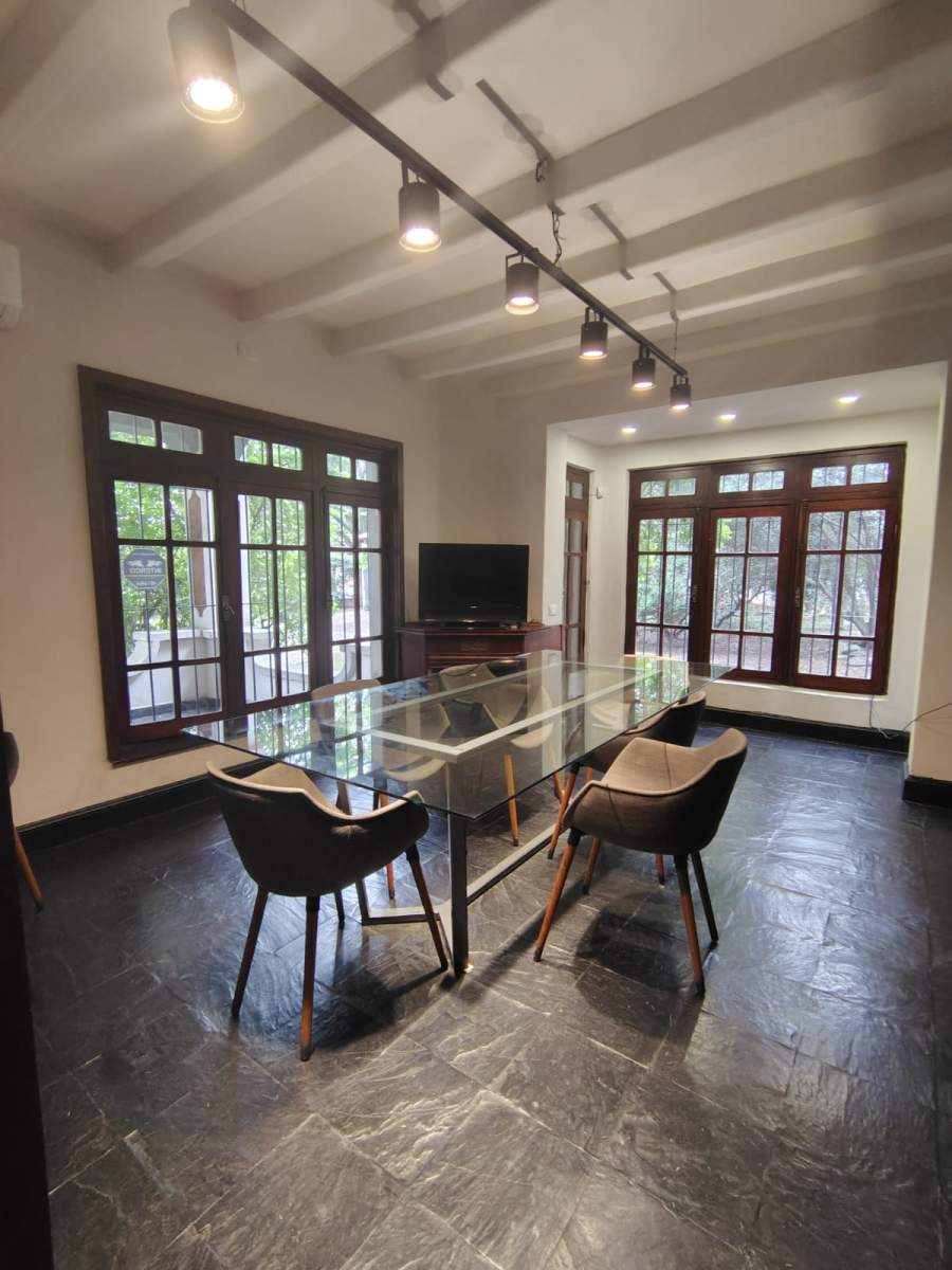 OFICINA AMOBLADA EN ZONA NORTE . AMENITIES, SALA DE REUNION, JARDIN