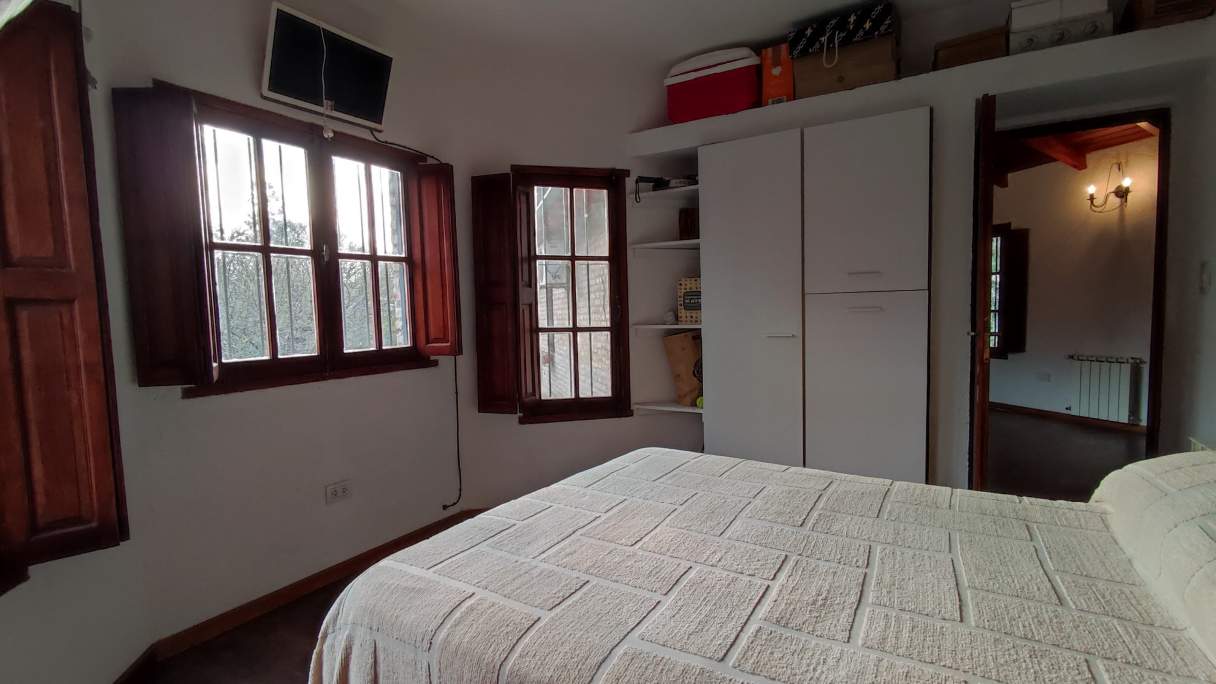Venta Casa 4 Dorm. B° Villa Rivera Indarte