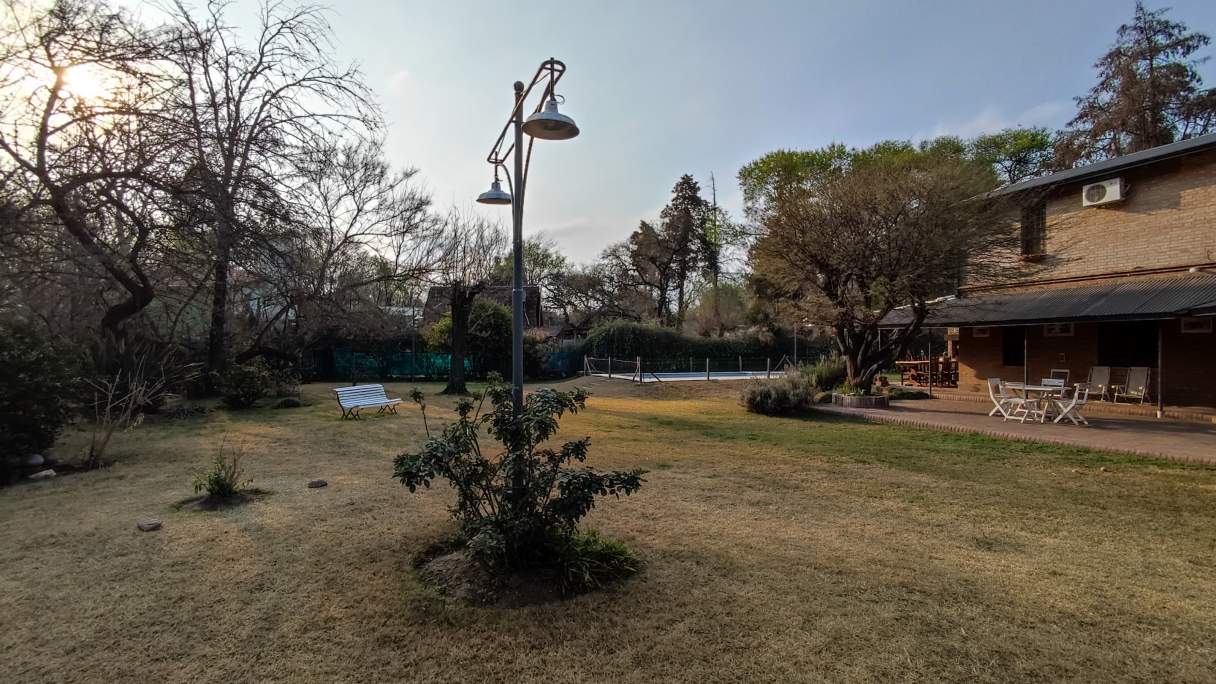 Venta Casa 4 Dorm. B° Villa Rivera Indarte