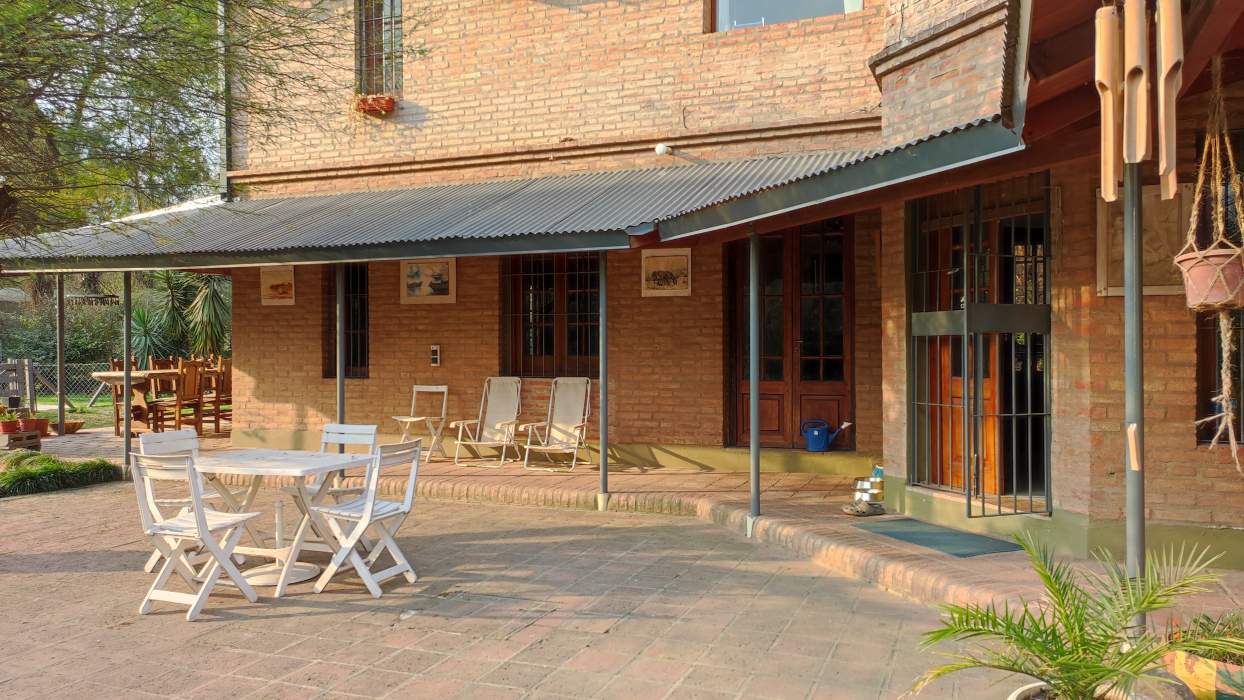 Venta Casa 4 Dorm. B° Villa Rivera Indarte