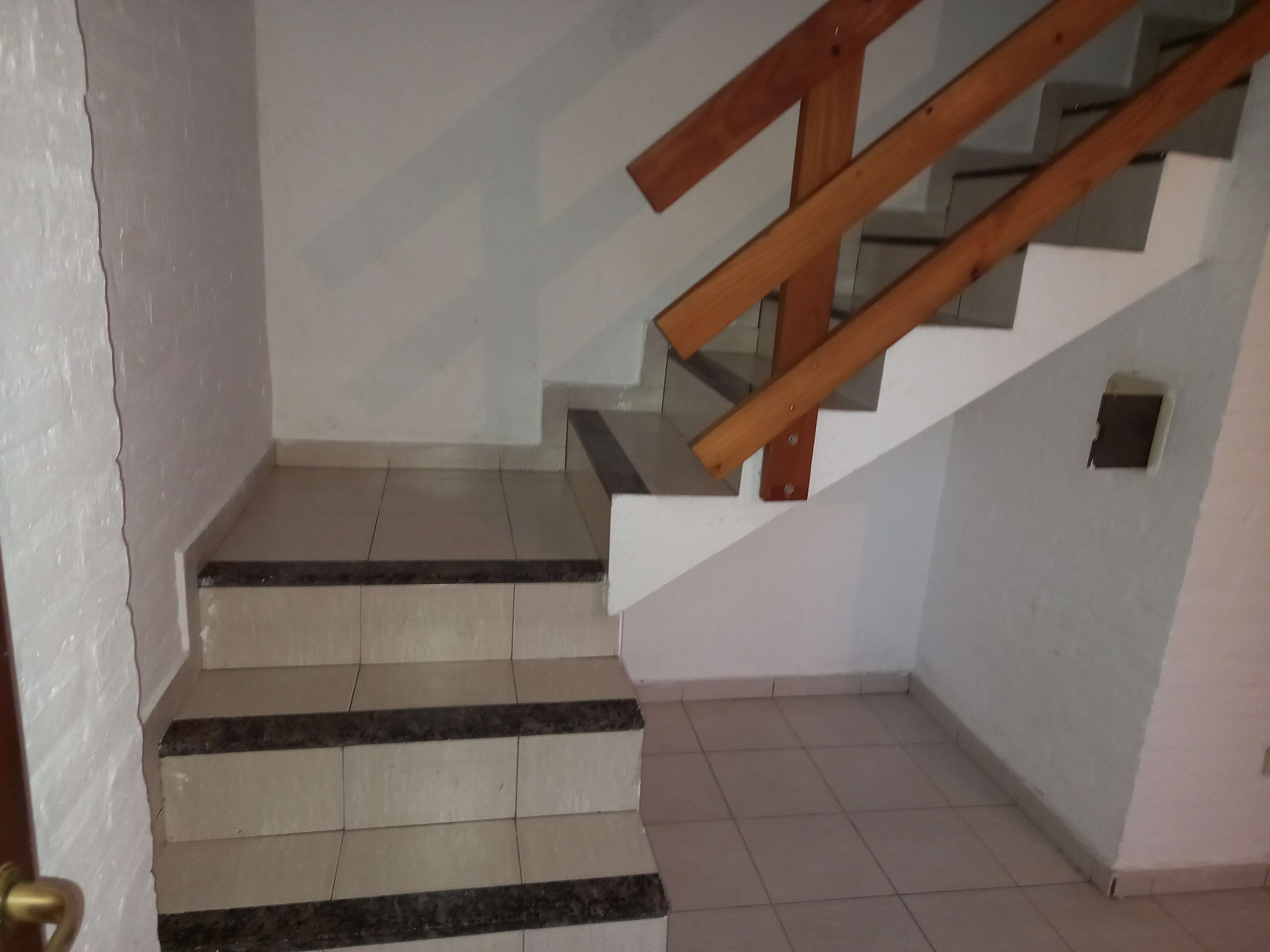 DUPLEX EN ALQUILER B ZUMARAN