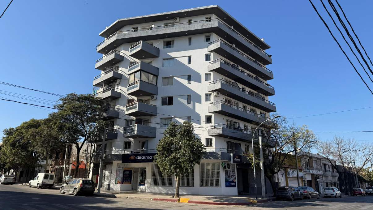 DEPTO- COFICO - 1 DORM C BALCON. EXC. UBICACIÓN!!