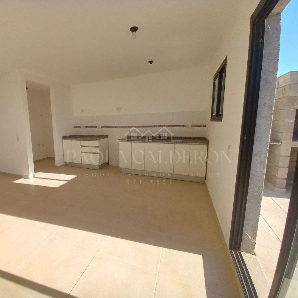 Venta Dúplex 3 dorm en Valle Cercano