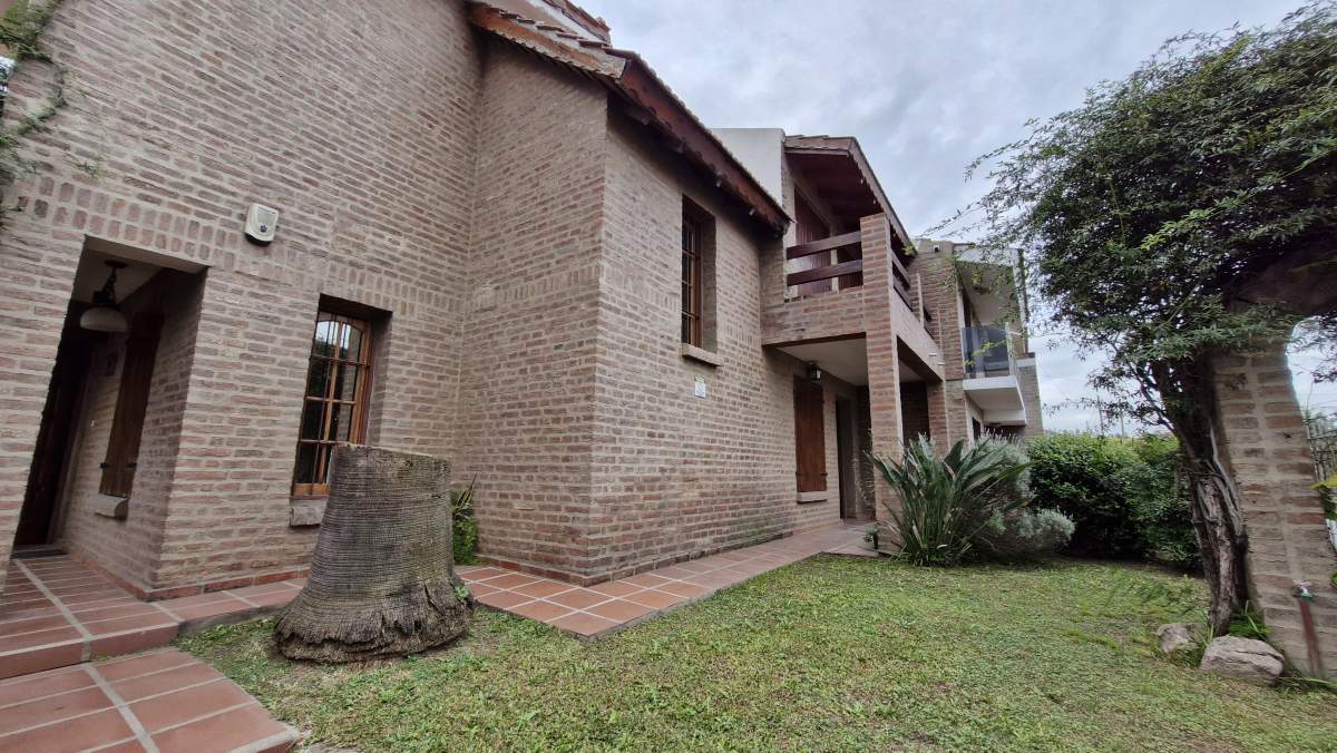 Venta Casa La Calera Centro 3 Dormitorios