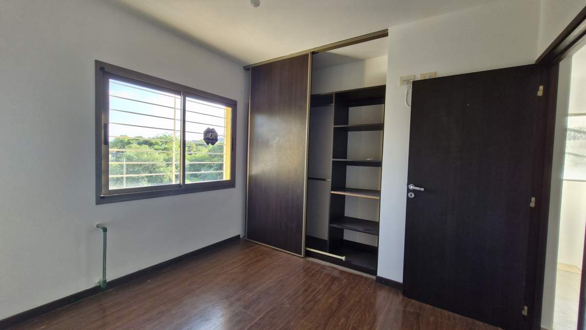 Venta Duplex Housing Villa Warcalde 3 dormitorios con pileta