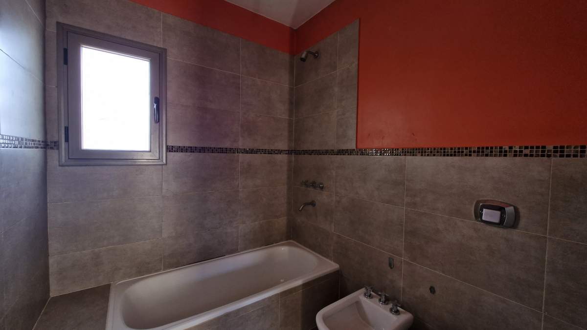 Venta Duplex Housing Villa Warcalde 3 dormitorios con pileta