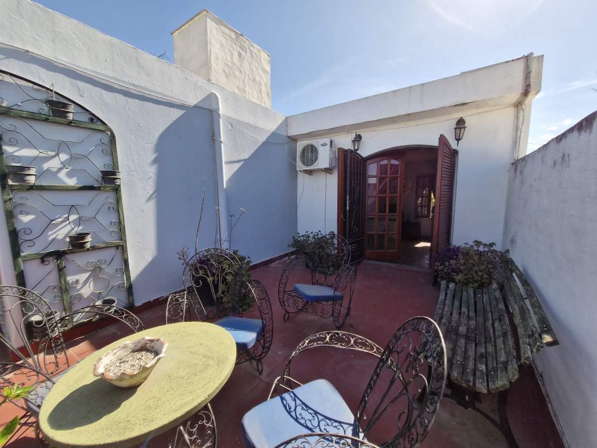 Venta casa cinco dormitorios zona sur Parque Los Molinos