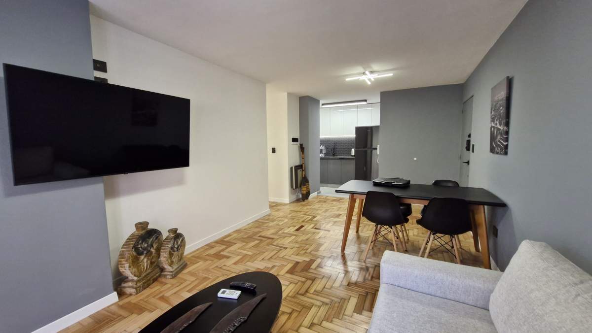 Departamento Amoblado 2 dormitorio con Balcon Nueva Cordoba