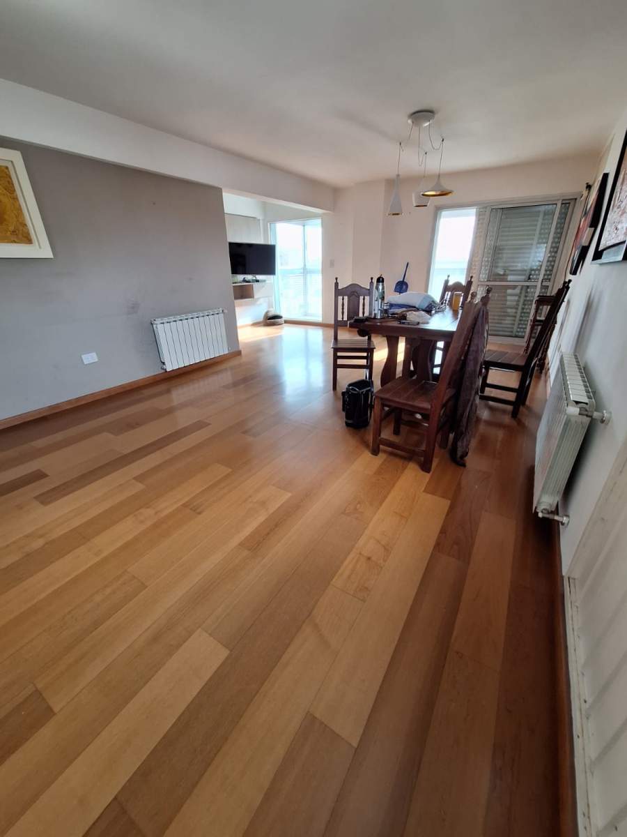 Departamento con cochera en venta