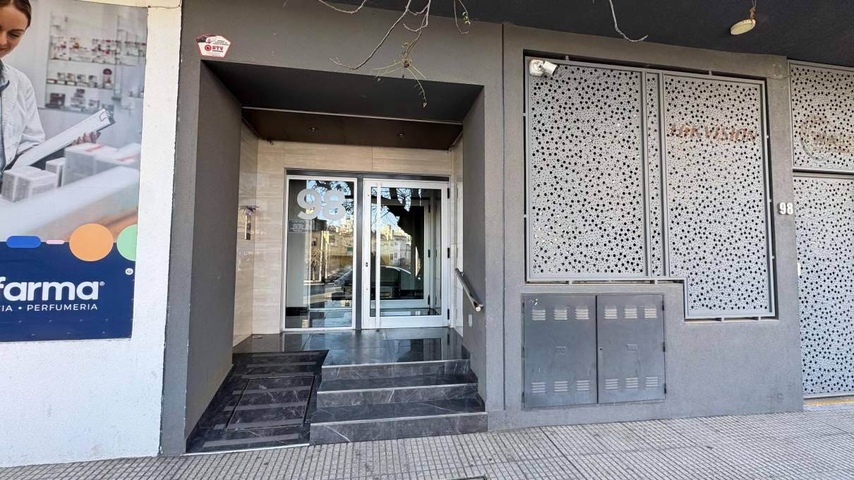 DEPTO- COFICO - 1 DORM C BALCON. EXC. UBICACIÓN!!