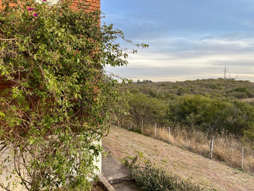 Se Vende Casa En Embalse Con Planta Alta A Terminar, Hermosa Vista Al Lago!